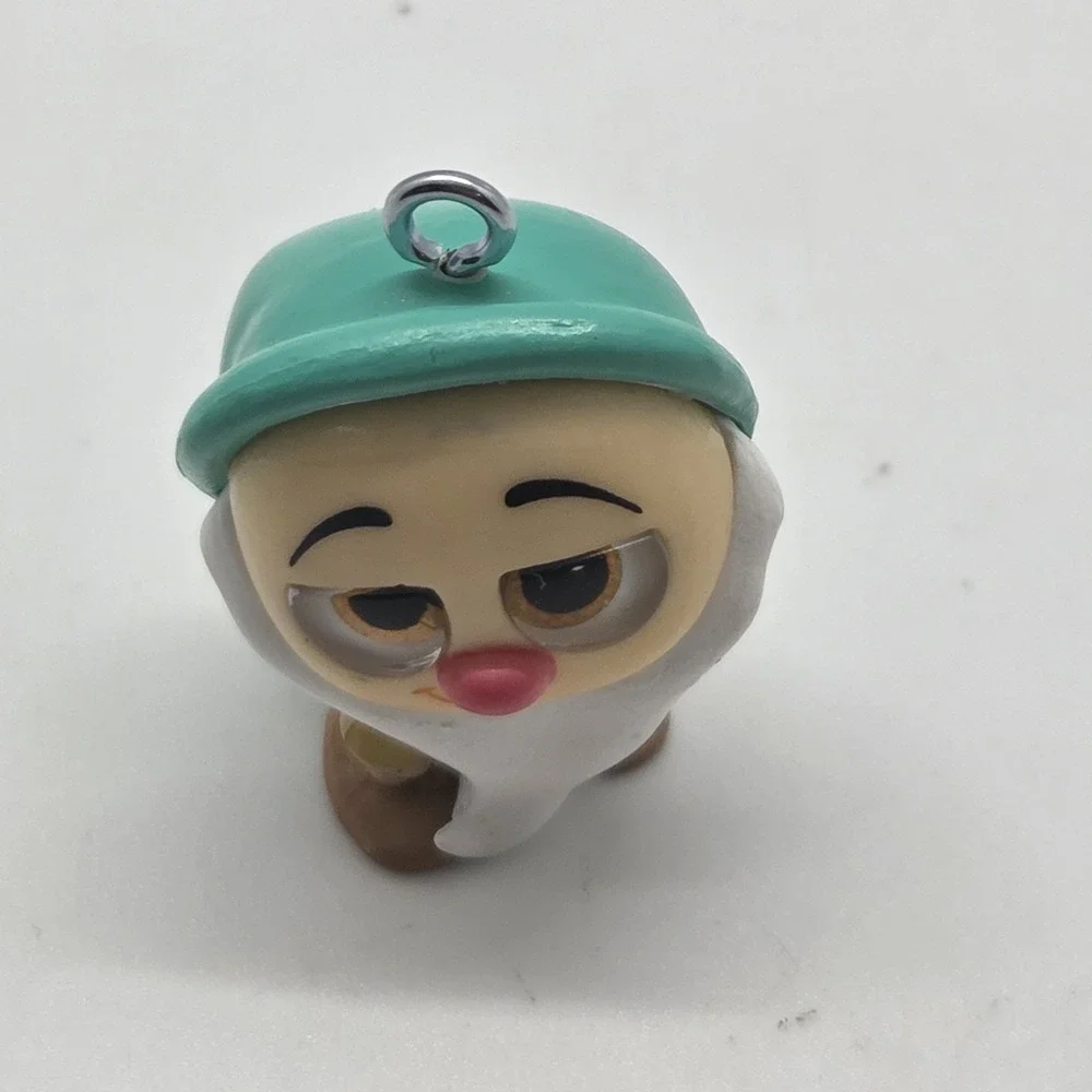 Disney Doorables Sleepy‎ Dwarf Snow White Series 10 Keychain Backpack Bag Charm